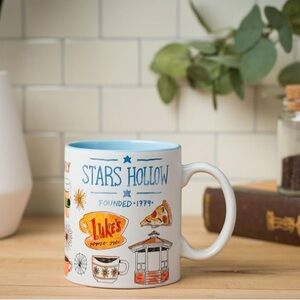 NWT Stars Hollow Gilmore Girls destination 20 oz Coffee Mug